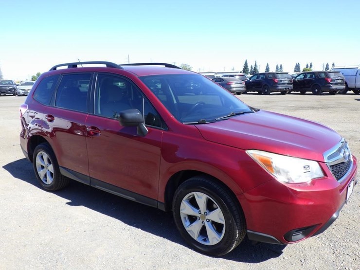 2015-subaru-forester-image-2