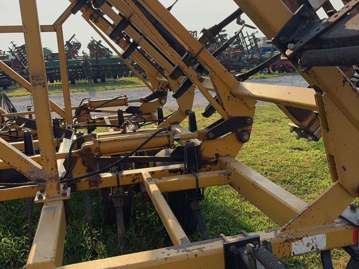landoll-tilloll-876,-35ft,-3-bar-harrow-with-beater,-walking-tandem,-updated-reel-savers-image-21