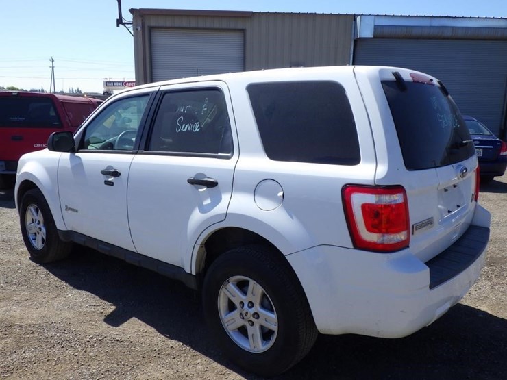 2011-ford-escape-image-4