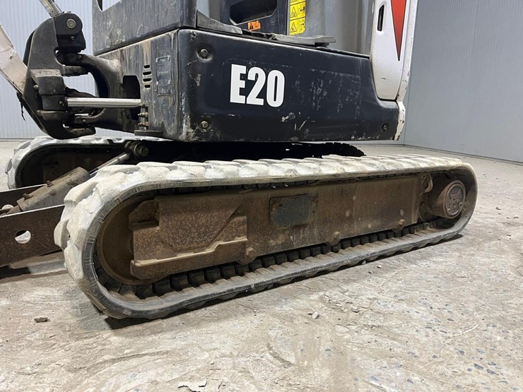 2016-bobcat-e20-image-14