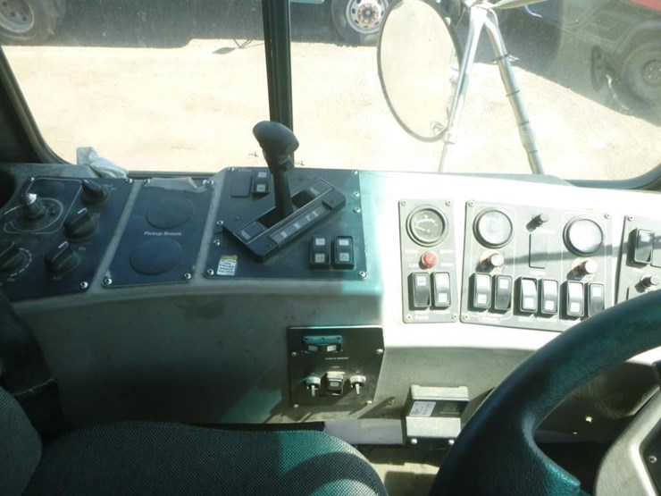 2013-global-m4-sweeper-image-11