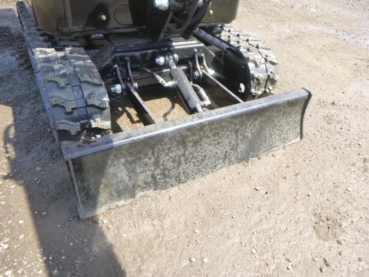 2025-vicsec-vc15-hydraulic-excavator-image-16