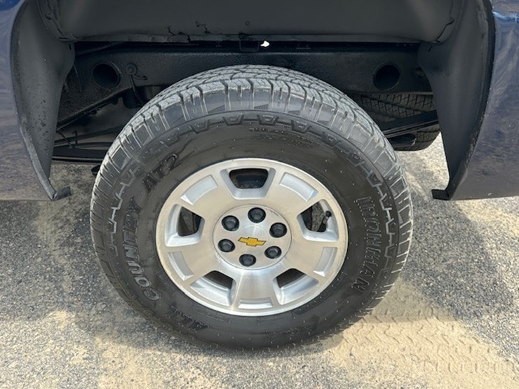 2010-chevrolet-silverado-image-12