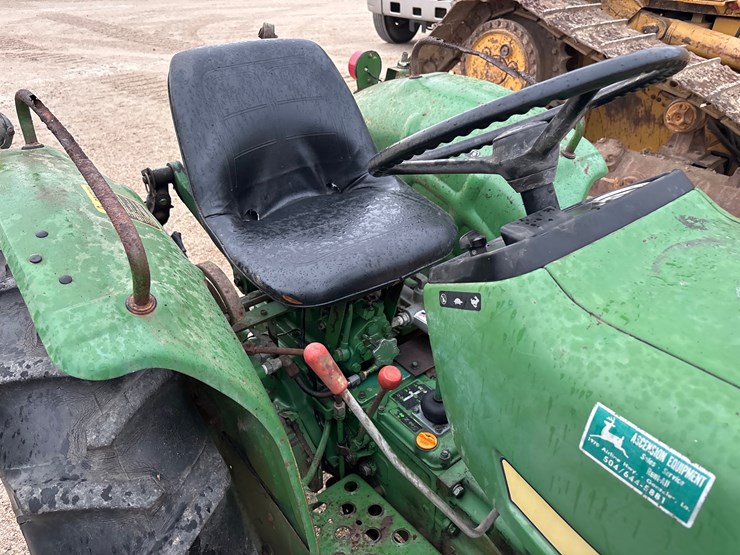 john-deere-850-image-9