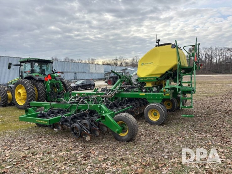 2022-john-deere-n530c-image-11