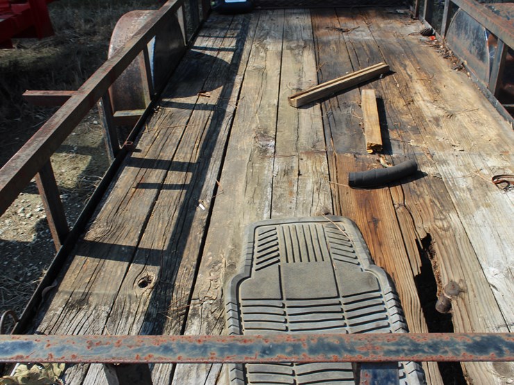 #22946-•-12ft-tag-trailer,-rear-gate,-single-axle-|-no-title-image-9