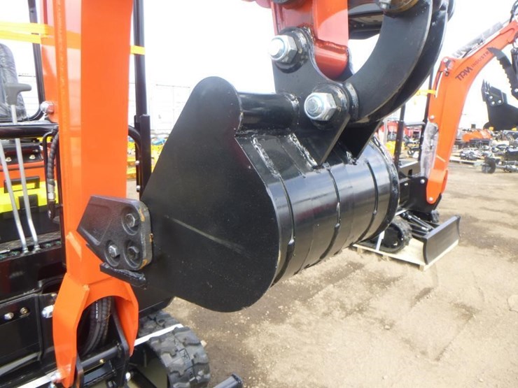 2025-tpm-16-hydraulic-excavator-image-8