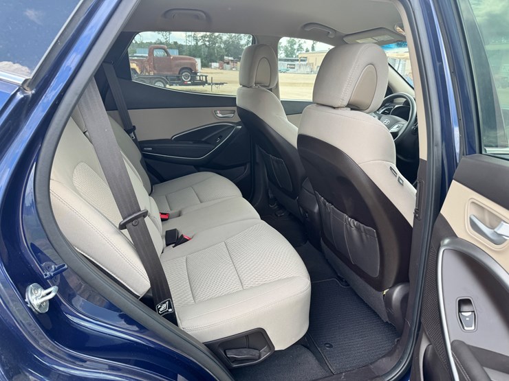 2018-hyundai-santa-fe-image-19