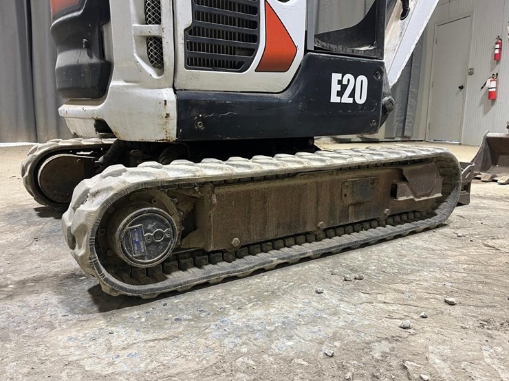 2016-bobcat-e20-image-18