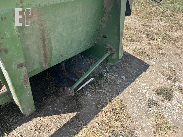 john-deere-444-image-8