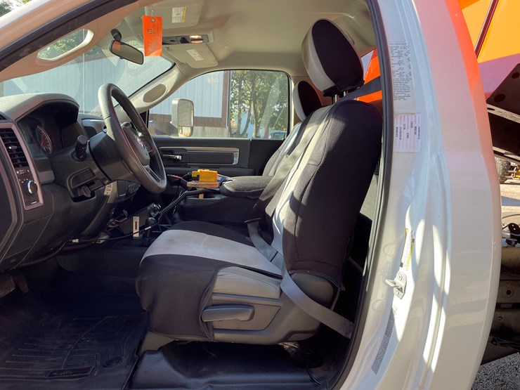 2018-dodge-ram-3500-image-55