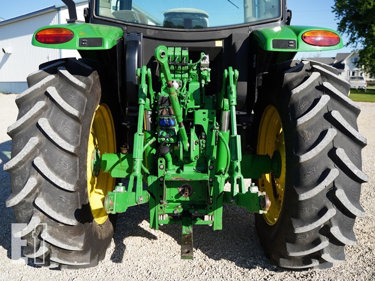 2018-john-deere-6120r-image-23