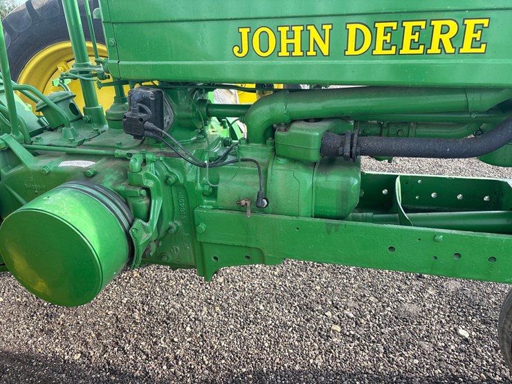 john-deere-b-image-9