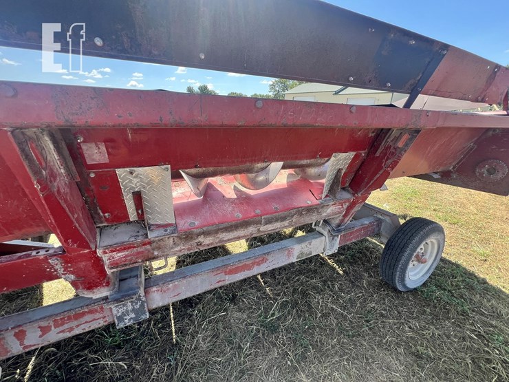 case-ih-1063-image-13
