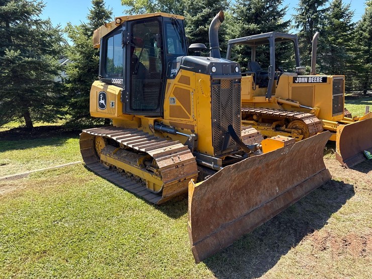 2022-deere-550k-lgp-image-2