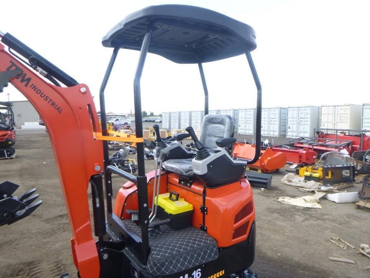 2025-tpm-16-hydraulic-excavator-image-16