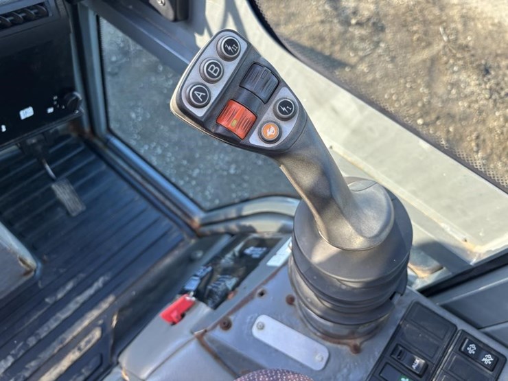 2014-wacker-neuson-wl32-image-30