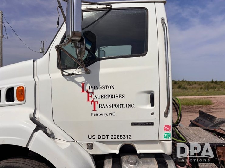 2006-sterling-day-cab-truck-(gp11332,-unit-18)-image-25