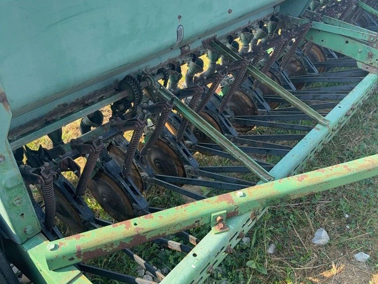john-deere-8300-image-3