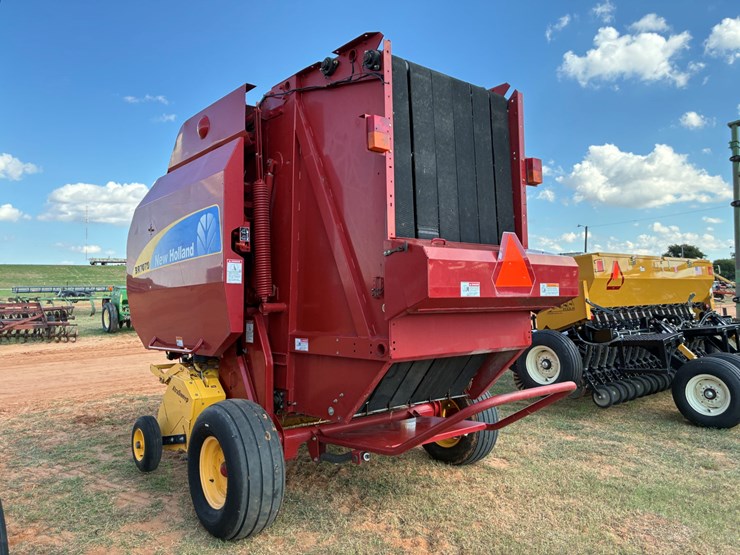 2008-new-holland-br7070-image-4