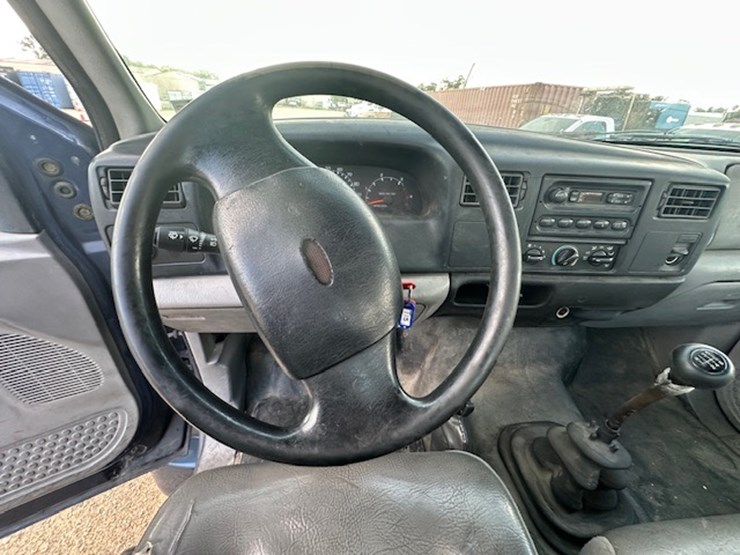 2000-ford-f650-image-46