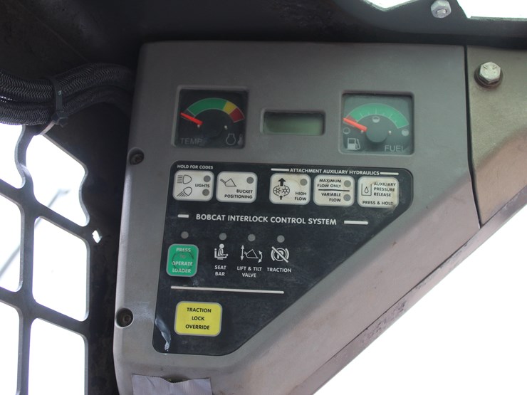 bobcat-t250-image-13