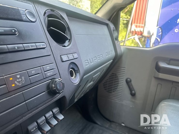 2015-ford-f650-image-39