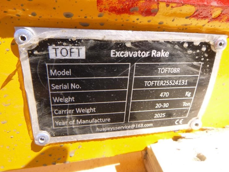 caterpillar-320-image-7