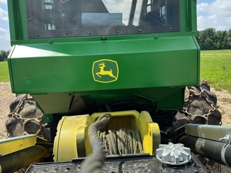 #411-•-2004-john-deere-548glll-skidder-image-47