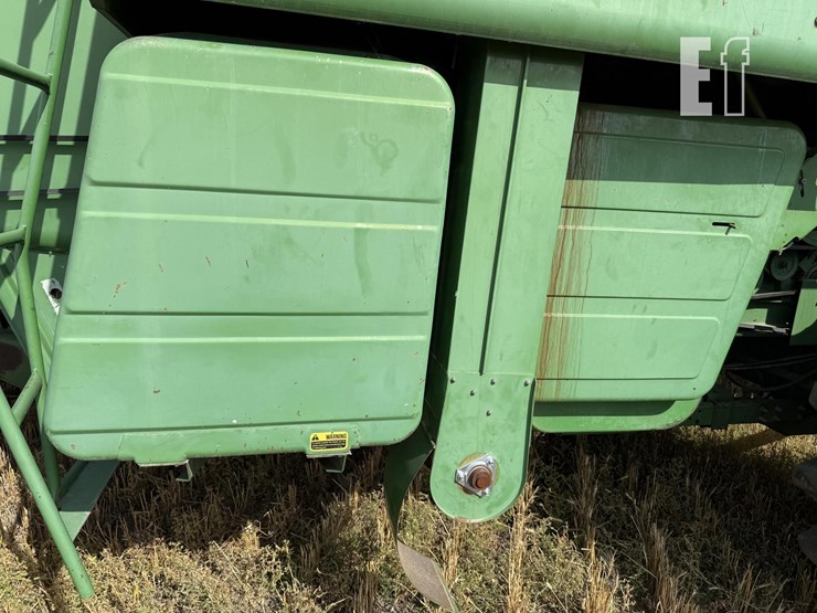 1983-john-deere-8820-image-24