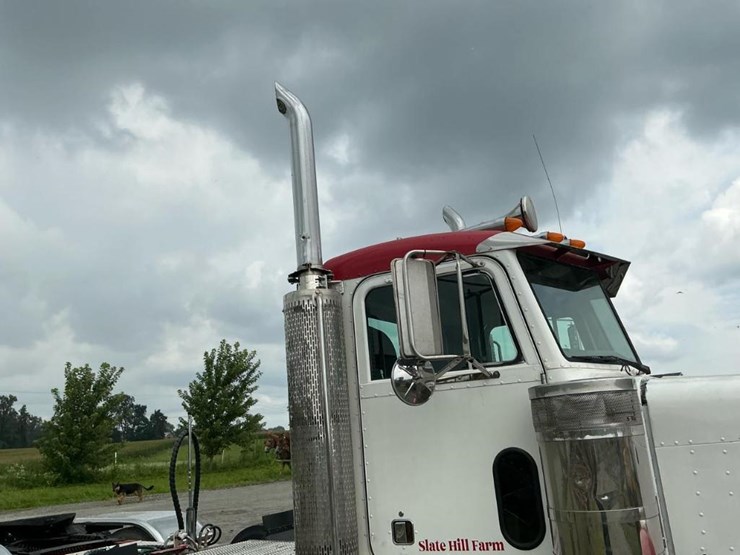 #502-•-2004-peterbilt-truck-image-35