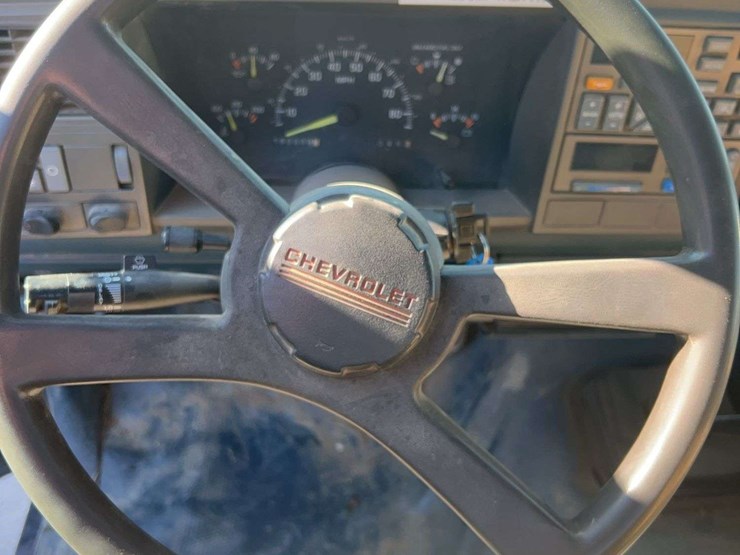 1994-chevrolet-3500-image-14