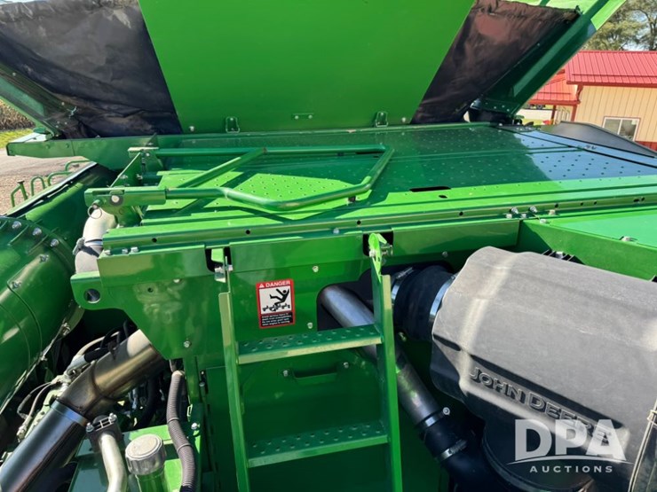 2016-john-deere-s690-image-18