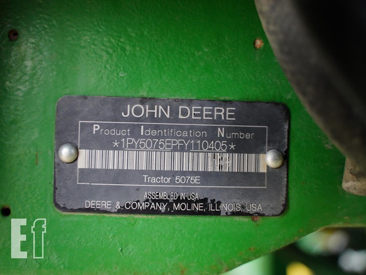 2015-john-deere-5075e-image-35