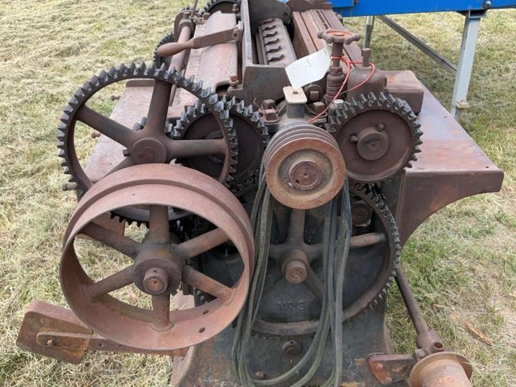 #260-•-w.d.-matthews-planer-image-10