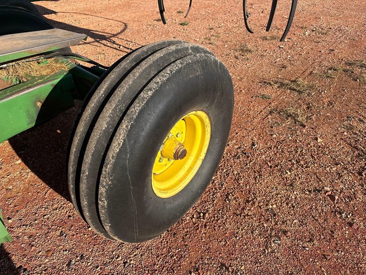 1981-john-deere-7720-image-10