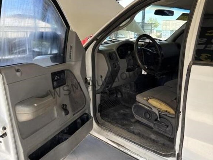 2005-ford-f150-image-22