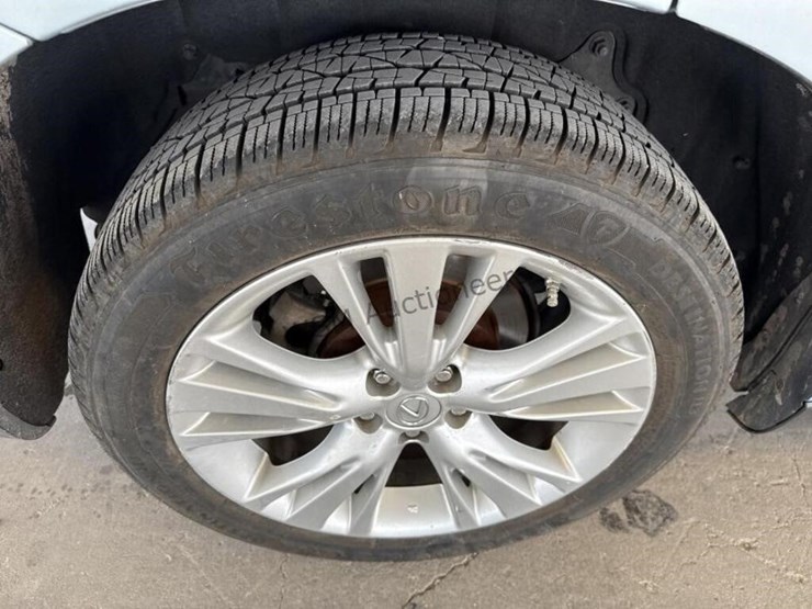 2010-lexus-rx-450h-hybrid-suv-image-8