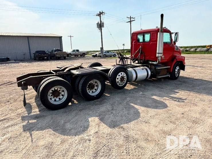 2017-western-star-w4700sb-day-cab-truck-(gp11329,-unit-82)-image-10
