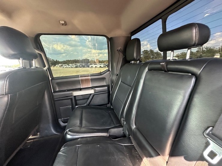 2017-ford-f150-lariat-image-27
