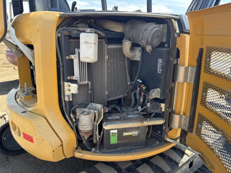 2016-deere-50g-image-40