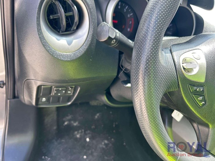 2011-nissan-juke-image-13