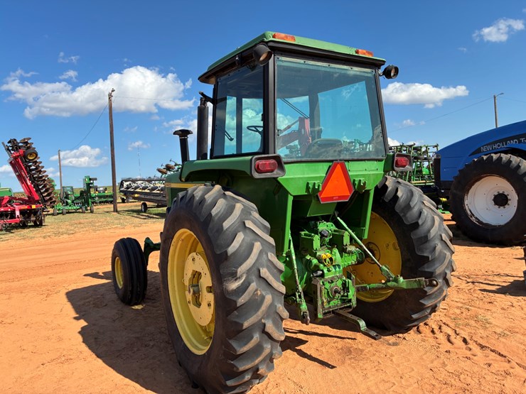 john-deere-4430-image-4