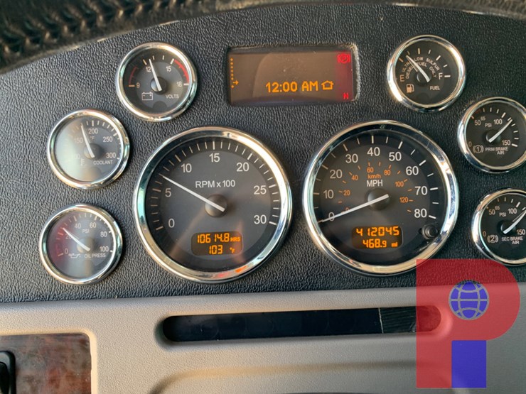 2020-peterbilt-389-image-14
