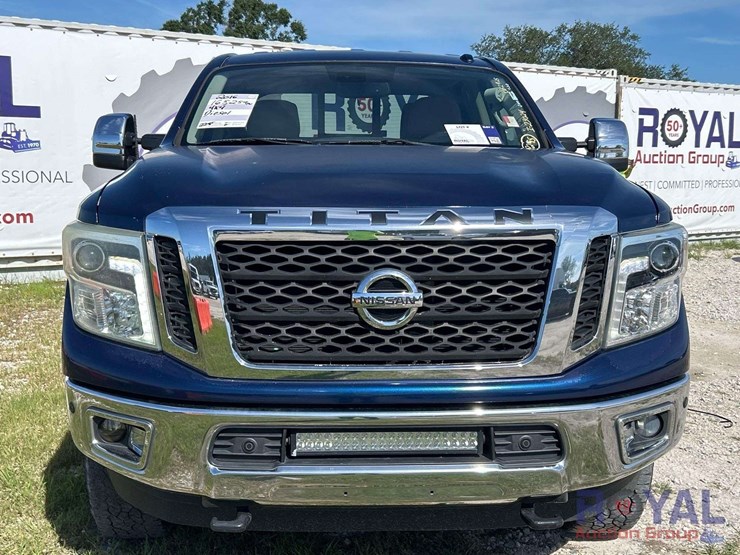2016-nissan-titan-image-25