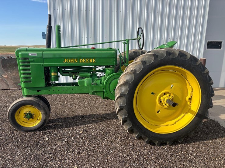 john-deere-b-image-7