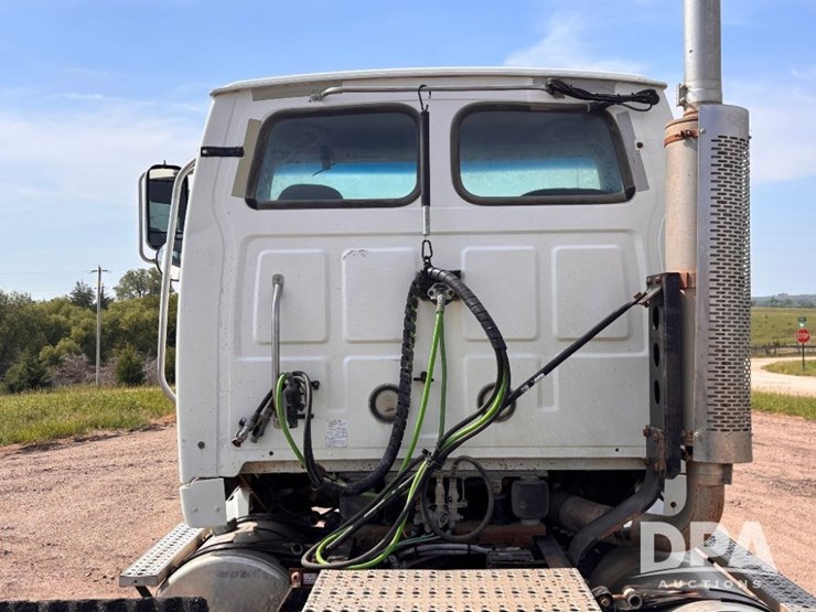 2006-sterling-day-cab-truck-(gp11332,-unit-18)-image-40