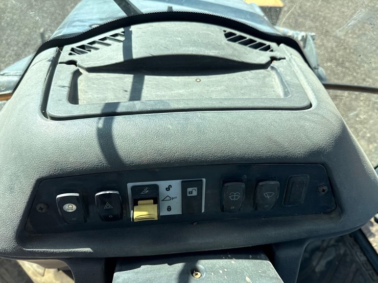 deere-310sj-image-24