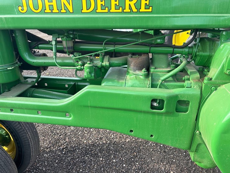 1949-john-deere-b-image-15