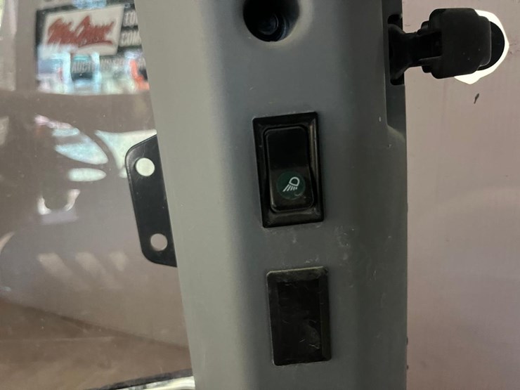 2018-kubota-m5-111hdc-image-40